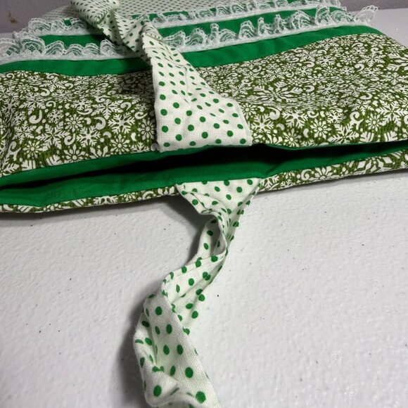 Green Lace Bow Laptop/Tablet Sleeve – Handmade Chic Padded Case - Picture 3 of 5